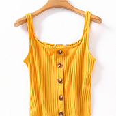 Картинка Топ майка рубчик эффект застежки на крупные пуговицы от магазина LonnaMag