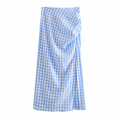 Картинка Юбка миди легкая с одной стороны сборка и разрез по ноге принт клетка от магазина LonnaMag
