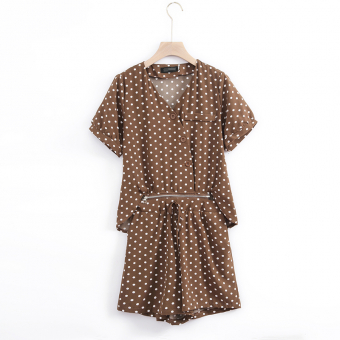 Комплект рубашка с коротким рукавом + шорты соединяются между собой молнией принт горох