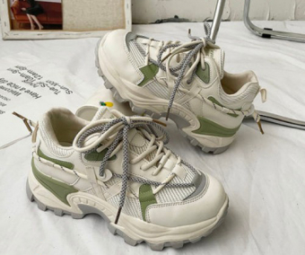 Кроссовки массивные 1989 разные шнурки вокруг