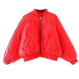 Куртка объемная короткая ярко-красная