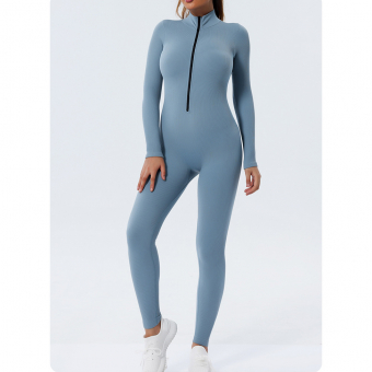 Комбинезон спорт длинный рукав по середине черная молния