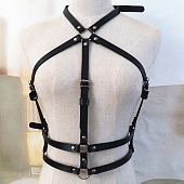 картинка Портупея 5 ремней в кольцо на шее двойнной ремень на талии от магазина LonnaMag