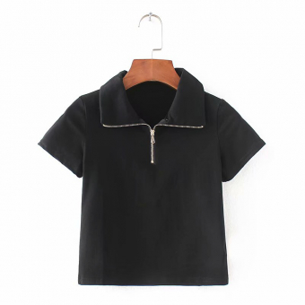 Поло укороченное на замке