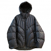 Картинка Куртка oversize на молнии с капюшоном стеганная разное направление швов от магазина LonnaMag