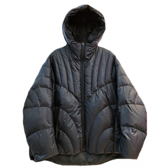 Куртка oversize на молнии с капюшоном стеганная разное направление швов