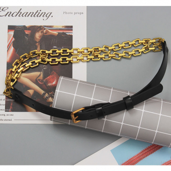 Ремень черный тонкий с пряжкой сзади двойная цепочка