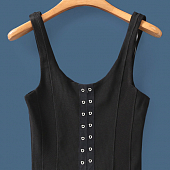 Картинка Топ клиньями по середине шнуровка от магазина LonnaMag