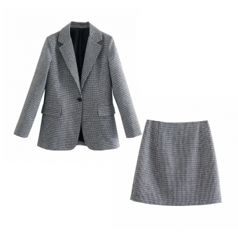 Костюм в мелкую ломанную клетку пиджак приталенный + юбка мини