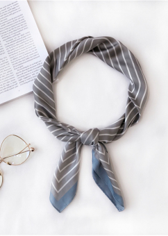 Платок шелковый в тонкую полоску