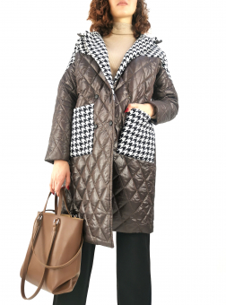 Пальто стеганное детали гусинной лапкой