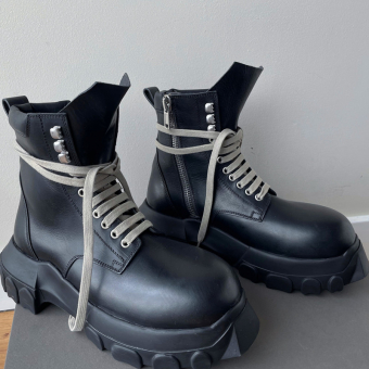 Ботинки массивная подошва на шнуровке + сбоку замок