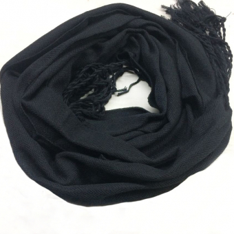 Шарф тонкий длинная бахрома жгутиками