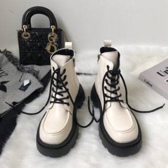 Ботинки массивные на шнуровке двойная подошва