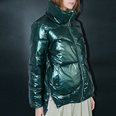 Картинка Куртка дутая трапеция по бокам молнии металл глянец блеск волна от магазина LonnaMag