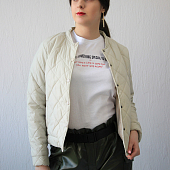 Картинка Куртка легкая стеганая ромбами под бомбер от магазина LonnaMag