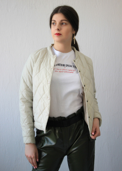 Куртка легкая стеганная ромбами под бомбер