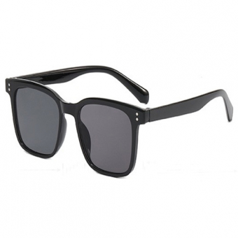 Очки широкий квадрат в уголках по 2 металл точки