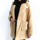 Картинка Пиджак из искусственного меха с накладными карманами от магазина LonnaMag