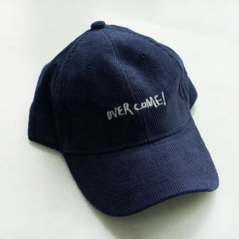 Кепка overcome
