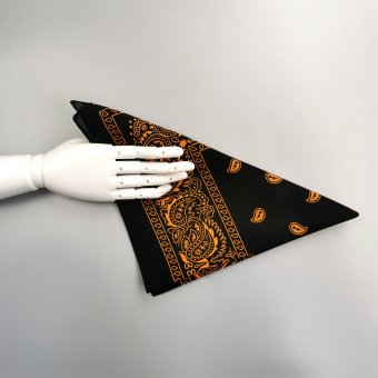 Бандана черная принт яркие неон огурцы