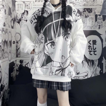 Худи девушка удивляется чб аниме