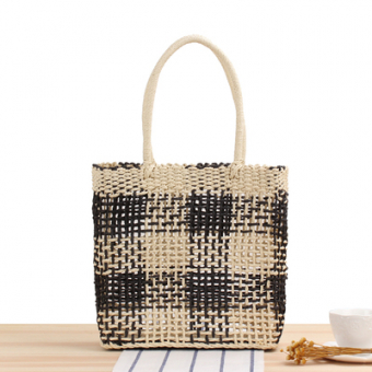 Сумка тоут прямоугольная соломенная плетеная цветные квадраты