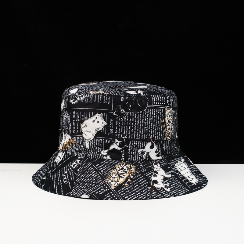 картинка Панама двухсторонняя принт газета коты от магазина LonnaMag