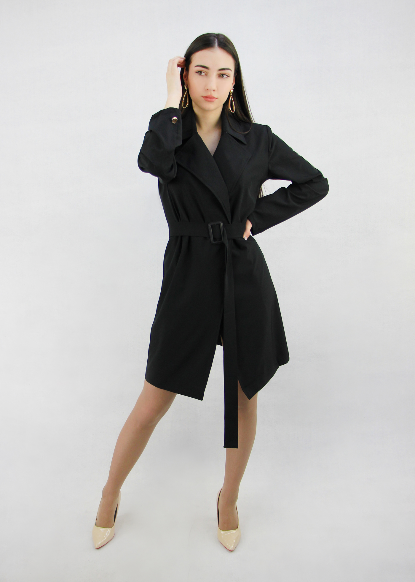 Картинка Платье пиджак ремень с черной пряжкой от магазина LonnaMag