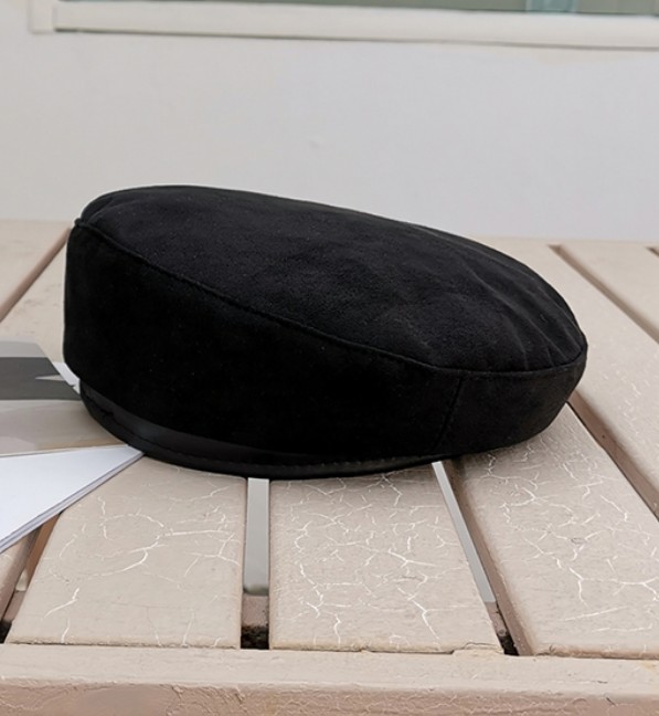 картинка Берет замшевый + экокожа от магазина LonnaMag