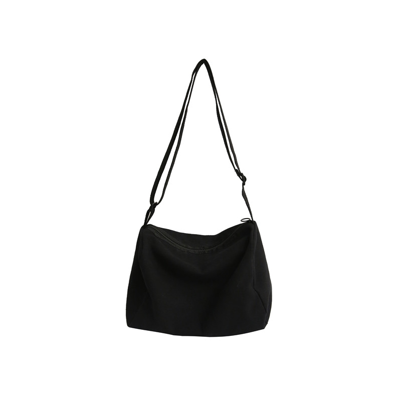 картинка Сумка большая нейлоновая ткань регулируемый ремень от магазина LonnaMag