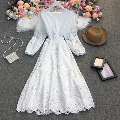 Картинка Платье миди V вырез 2 уровная принт узоры в дырочку от магазина LonnaMag