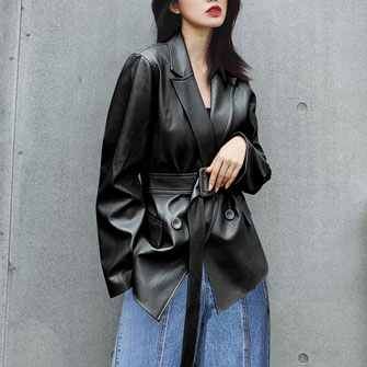 Картинка Пиджак эко кожа двубортный пуговицы в цвет + пояс  от магазина LonnaMag