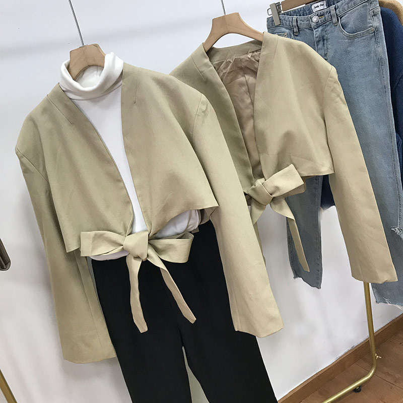 Картинка Жакет укороченный длинные завязки вокруг талии от магазина LonnaMag