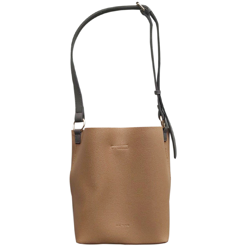 картинка Сумка ведро однотон ручка другого цвета от магазина LonnaMag