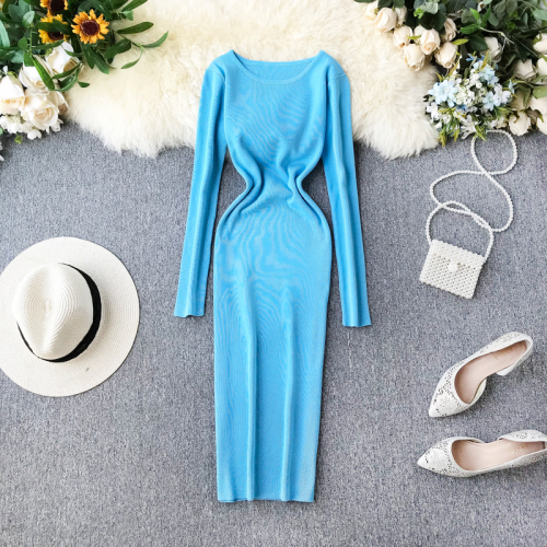 Картинка Платье миди трикотаж по фигуре от магазина LonnaMag