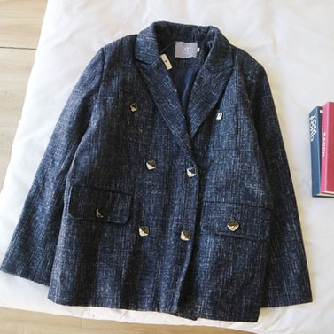 Картинка Пиджак пегий плотная ткань с подкладом 8 квадратных пуговиц от магазина LonnaMag