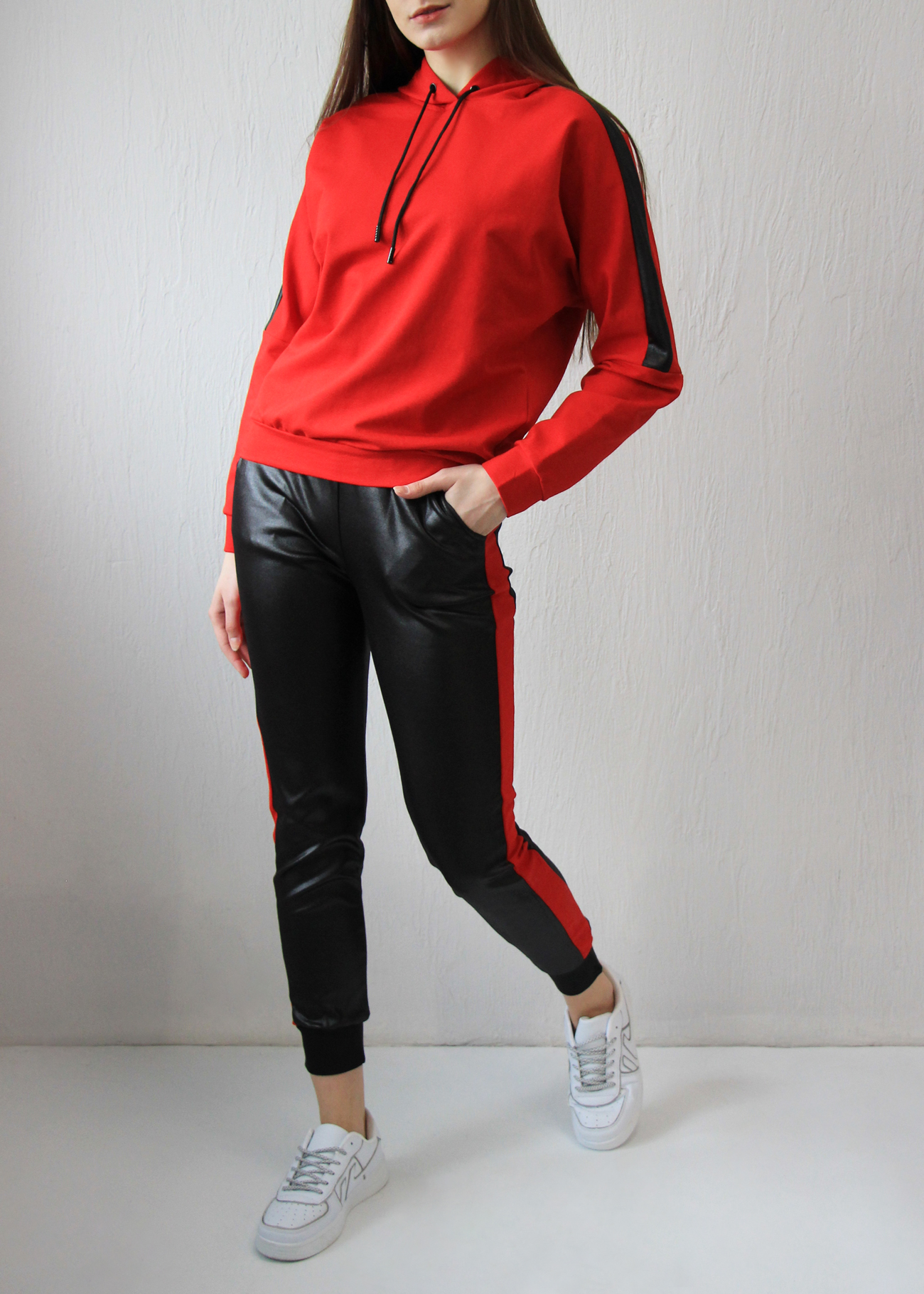 Картинка Костюм спортивный худи + штаны имитация кожи от магазина LonnaMag