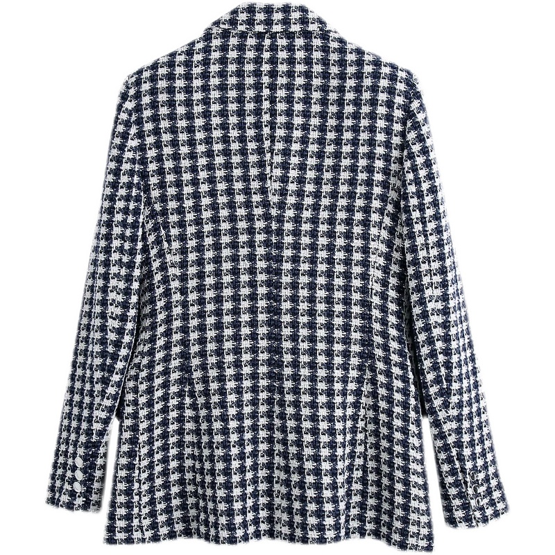 Картинка Пиджак твид приталенный серебрянные пуговицы от магазина LonnaMag