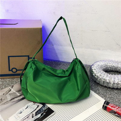 картинка Сумка спорт текстильная однотон 3 расцветки от магазина LonnaMag