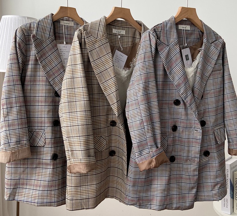 Картинка Пиджак длинный клетка 6 черных пуговиц от магазина LonnaMag