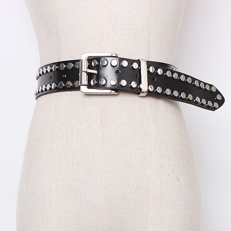 картинка Ремень с пряжкой по длине круглые серебряные клепки   от магазина LonnaMag