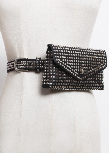 картинка Сумка поясная и ремень полностью в заклепках от магазина LonnaMag