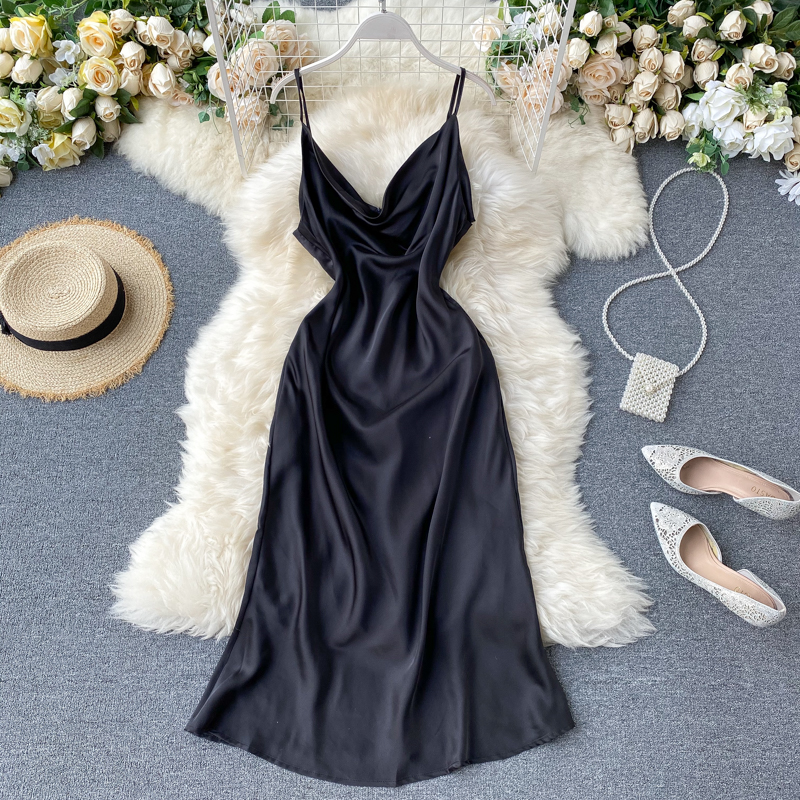 Картинка Платье комбинация драпировка на груди свободное сзади молния  от магазина LonnaMag