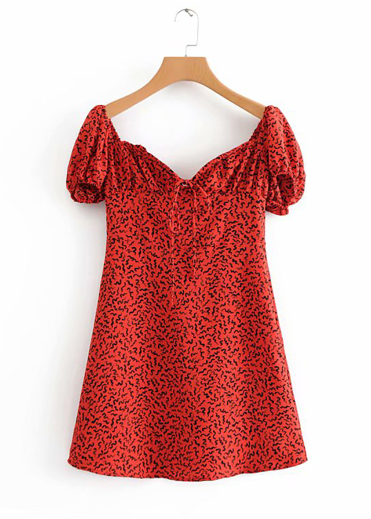 Картинка Платье легкое супер мини фонарики принт черные змейки от магазина LonnaMag