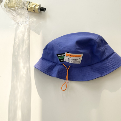 картинка Панама 2 нашивки и яркая резинка от магазина LonnaMag