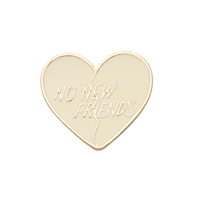 картинка Брошь эмаль no new friends от магазина LonnaMag