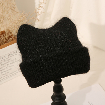 картинка Шапка шерстяная кошачьи ушки от магазина LonnaMag