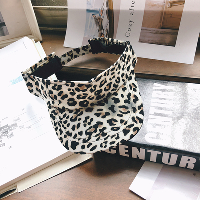 картинка Козырек принт лео от магазина LonnaMag