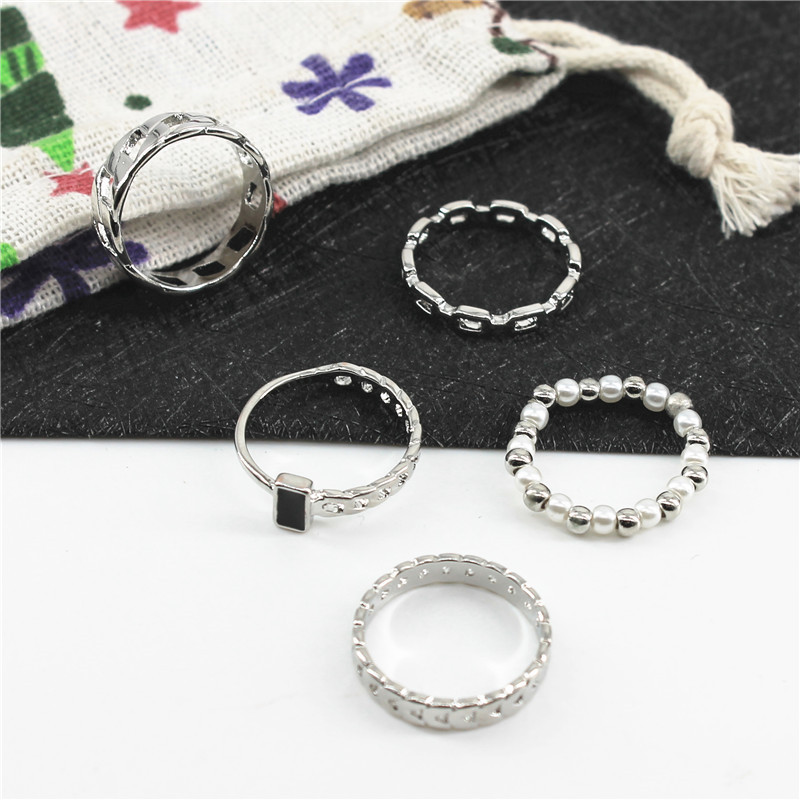 картинка Кольца набор 5 шт бусины сердцечки звенья черный камень от магазина LonnaMag